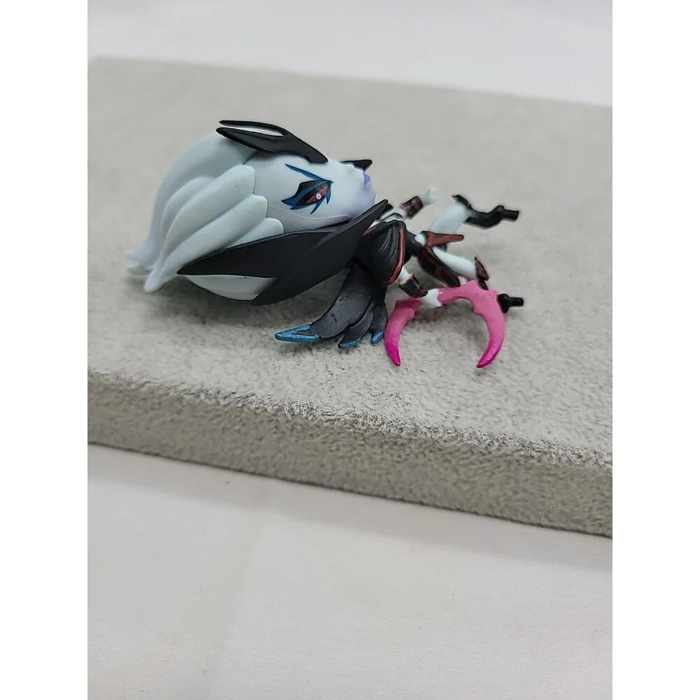 KENMA DOTA 2 Silkwood The Vengeful Spirit Action Figure 3